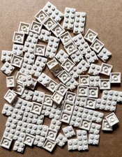 100x LEGO 3022 White Plates