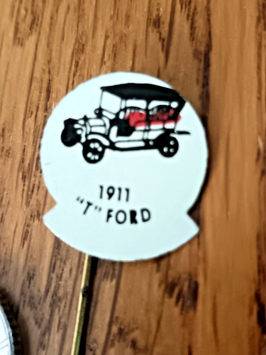 Vintage model ford 1911 - t,