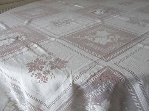 Large vintage white polyester - large,