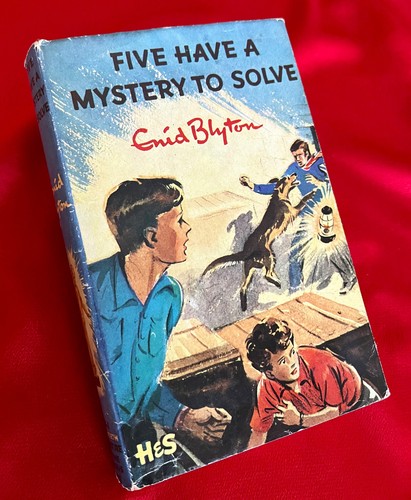 Famous five have mystery - five,