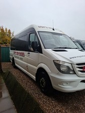 Mercedes minibus