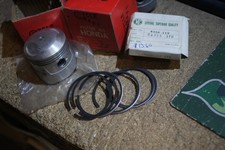 HONDA CB350 CB350K CL350  PAIR OF PISTONS PISTON AND RINGS  STD 13101-287-000