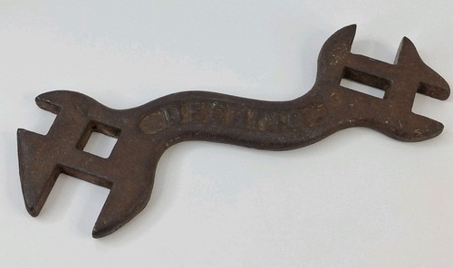 Antique deering harvester - antique,