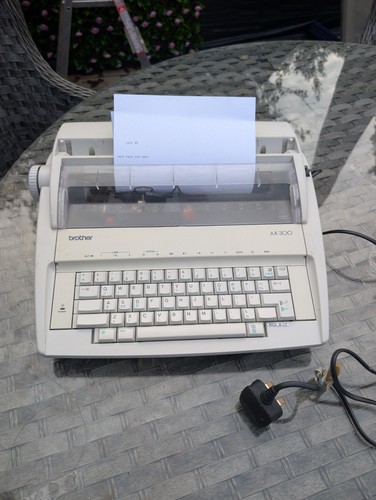 Vintage brother 300 - brother, ax-300