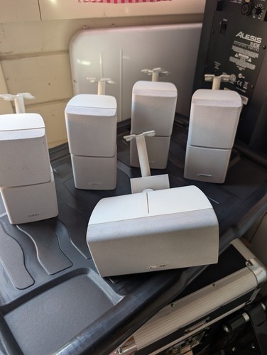 Bose acoustimass cube speakers - bose,