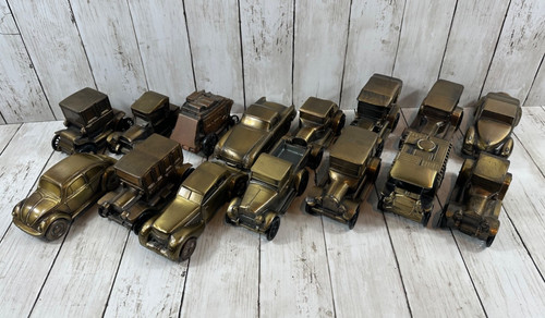Banthrico metal coin car - coin,