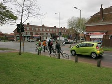 Photo 6x4 The Avenues crossing