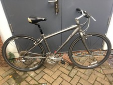 Giant Hybrid Bike - CRS SE