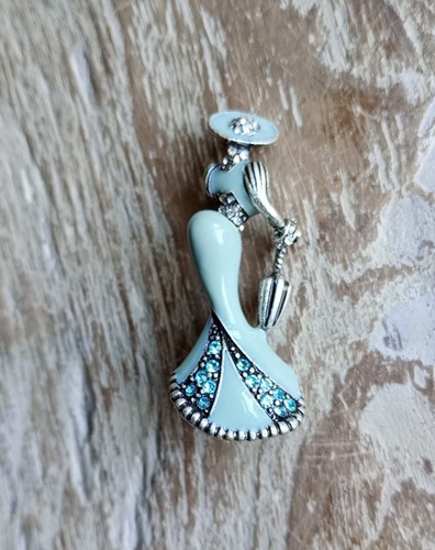 Edwardian lady brooch