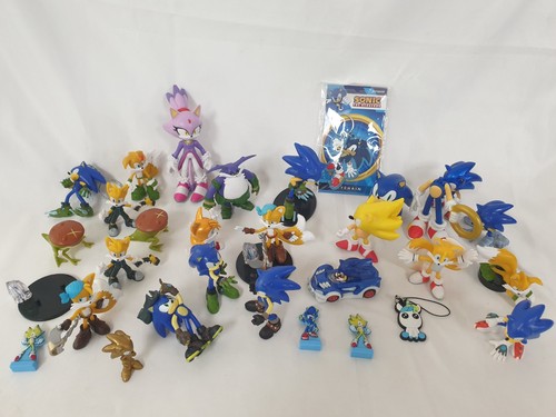 Sonic the hedgehog figure - sonic,