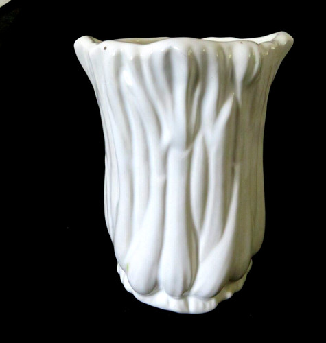 Sylvac spring onion - onion, vase