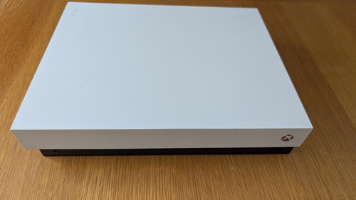 Xbox one white - one,