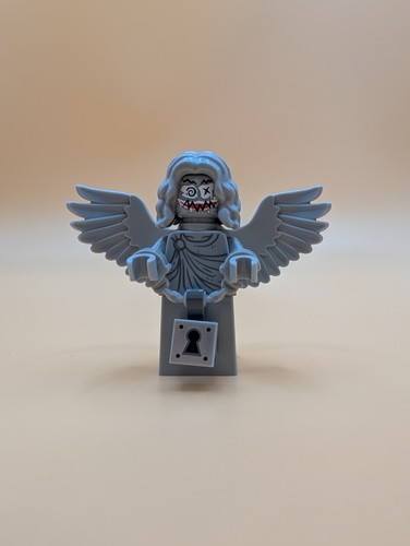 Lego arkham statue minifigure - arkham,