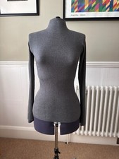 NWT Grey Uniqlo Mame Kurogkuchi 3D Knit Ribbed Long Sleeve Sweater. Size S