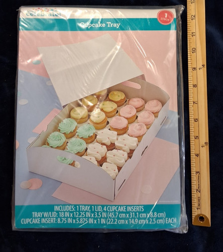 Way celebrate white cupcake - to,