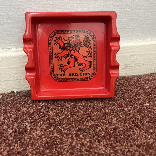 Art deco carlton - the, red
