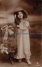 R134509 British Child. RP