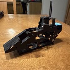  EFLH1439 Blade 400 helicopter  Main Frame Set & tail drive gear assembly 