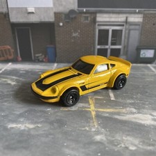 Hot Wheels Nissan Fairlady Z, Yellow Loose Car
