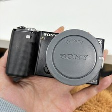 Sony Alpha NEX-5 16.1MP