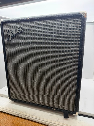 Fender rumble 100 - v3, bass
