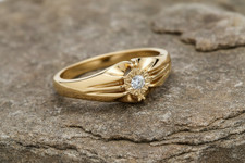 9ct Yellow Gold Gents Diamond