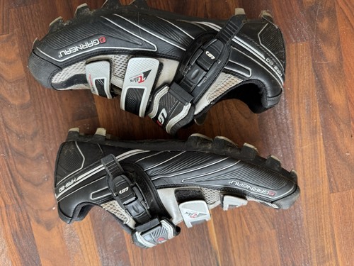 Garneau cycling shoes - cycling,