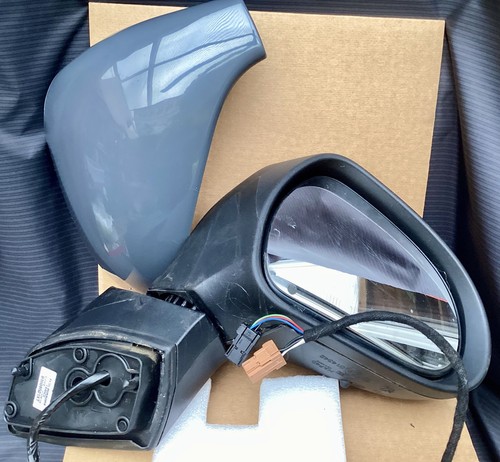 2012 peugeot 207 driver - driver, side