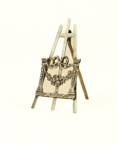 Silver easel shaped menu - silver,
