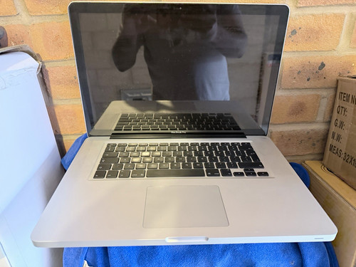 Apple macbook pro silver - macbook,