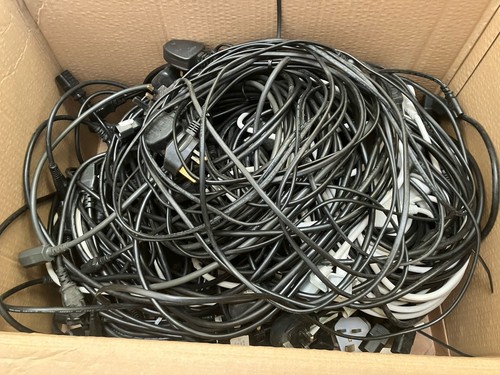 Mains leads 80 iec - mains, to