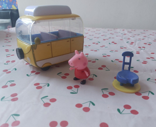 Peppa pig plastic - pig, van