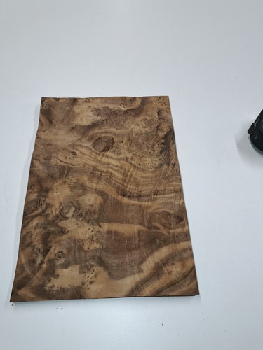 Burr walnut veneer 1 - -,