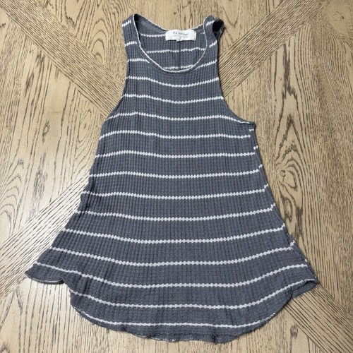 Salvage women size small - pj,