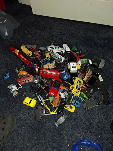 Mixed diecast toy car bulk - mixed,