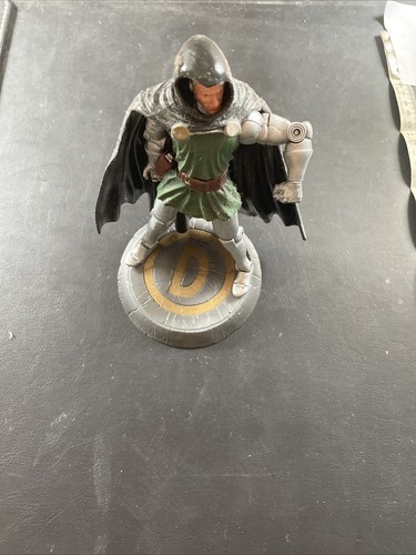 Doctor doom legends series - doctor, 9