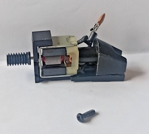 Hornby loco motor cradle - oo,