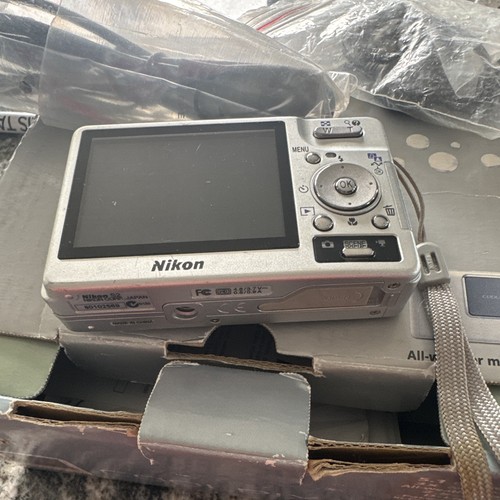 Nikon coolpix 4200 - nikon,