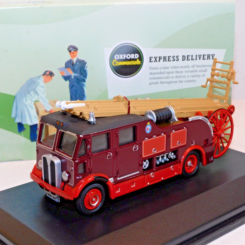 Oxford diecast aec - aec, iii