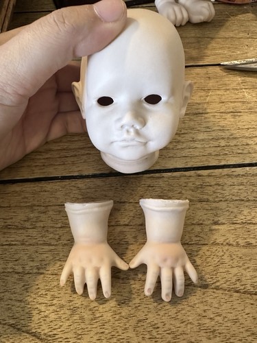 Vinatge procelain doll make - vinatge,