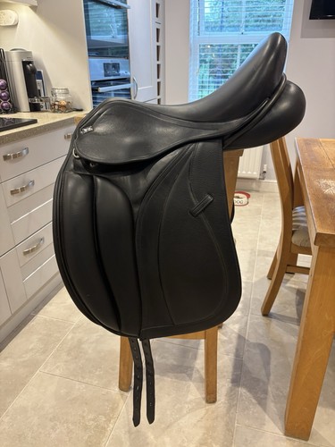 Monarch dressage saddle - monarch, black
