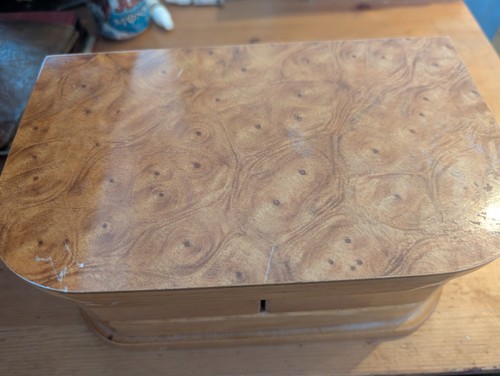 Vintage mele designed tier - designed,
