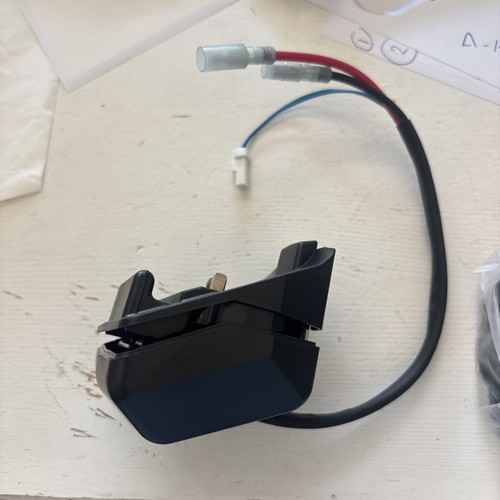 Carerra suntour battery mounts - carerra/suntour,