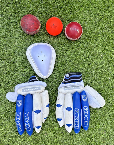 Bundle cricket stuff - bundle,