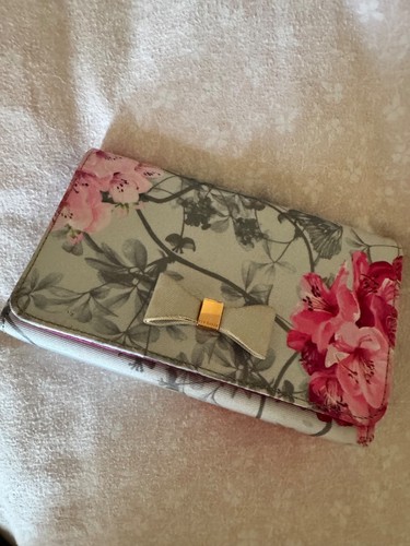 Ted baker light - light, floral