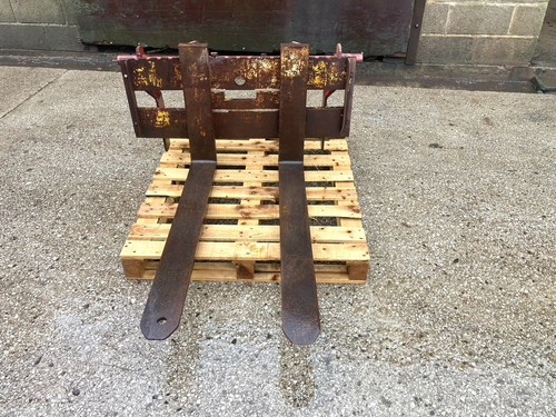 Pallet forks with - with, chilton