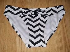 BNWT Gorgeous Black White
