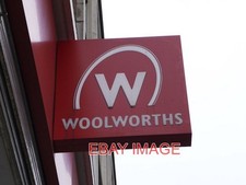 PHOTO  WOOLWORTHS SIGN LONDON