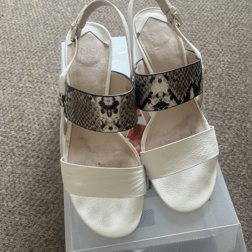 Moda pelle white sandals - in,
