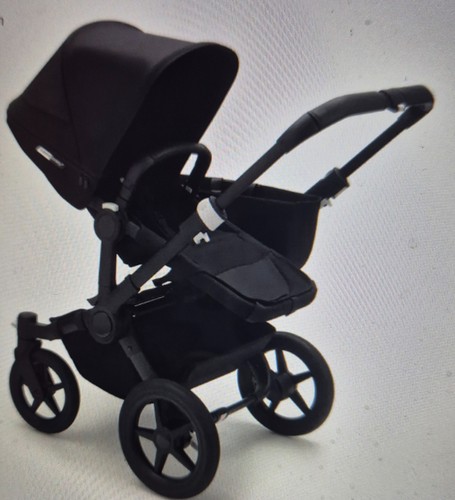 Slightly used bugaboo donkey - slightly, 3